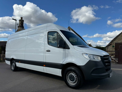 Mercedes-Benz Sprinter  2.0 315 CDI Progressive RWD L3 H2 Euro 6 (s/s) 5dr