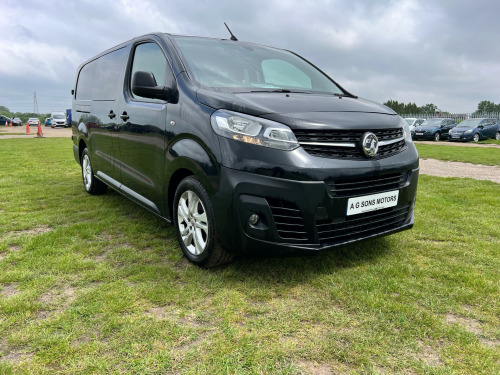 Vauxhall Vivaro  3100 2.0d 145PS Dynamic H1 D/Cab