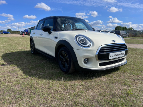 MINI Cooper  COOPER CLASSIC 5-Door