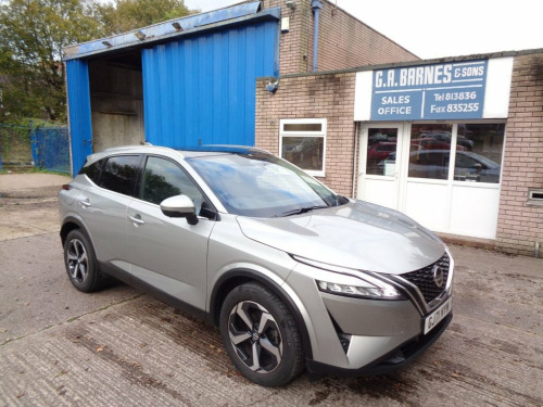 Nissan Qashqai  1.3 DIG-T MHEV N-Connecta SUV 5dr Petrol Hybrid Ma