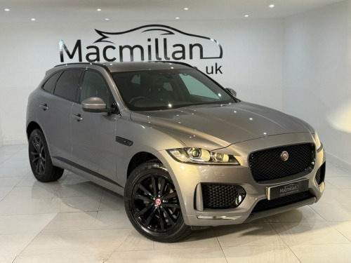 Jaguar F-PACE  2.0 D240 Chequered Flag SUV 5dr Diesel Auto AWD Eu