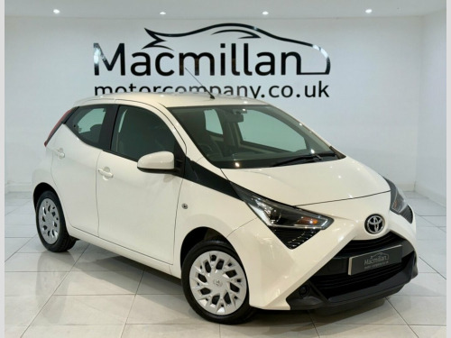 Toyota AYGO  1.0 VVT-i x-play Hatchback 5dr Petrol Manual Euro 