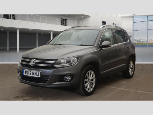 Volkswagen Tiguan  SE TSI 4MOTION 5-Door