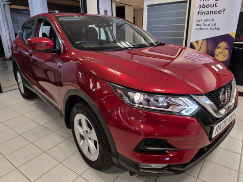 Nissan Qashqai  1.3 DIG-T Acenta Premium SUV 5dr Petrol Manual Euro 6 (s/s) (140 ps) 