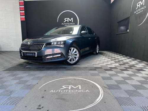 Skoda Superb  2.0 TDI SE Technology Hatchback 5dr Diesel DSG Eur