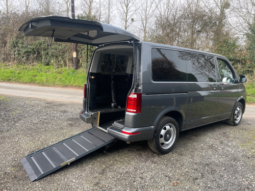 Volkswagen Transporter  2.0 TDi 150hp Startline DSG AUTO 4 SEATS WHEELCHAIR ACCESSIBLE VEHICLE