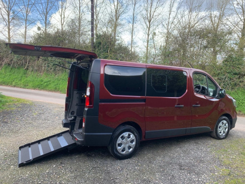 Renault Trafic  SL28 Blue dCi 110 Business WHEELCHAIR ACCESSIBLE VEHICLE 4 SEATS