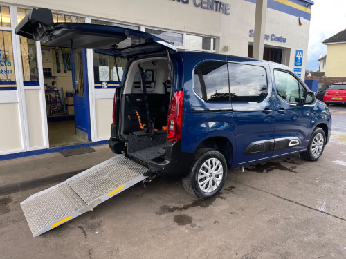 Citroen Berlingo  1.2 PureTech Feel M 5dr WHEELCHAIR ACCESSIBLE VEHICLE 3 SEATS WINCH