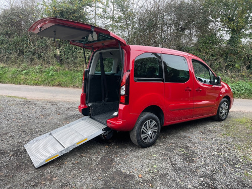 Citroen Berlingo  1.6 BlueHDi 100 Feel 5dr AUTOMATIC WHEELCHAIR ACCESSIBLE VEHICLE 5 SEATS