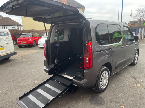 Vauxhall Combo  1.2 Turbo Edition 5dr WHEELCHAIR ACCESSIBLE VEHICLE 3 SEATS