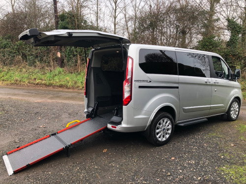 Ford Tourneo Custom  2.0 EcoBlue 130ps Titanium AUTO 5 SEATS WHEELCHAIR ACCESSIBLE VEHICLE