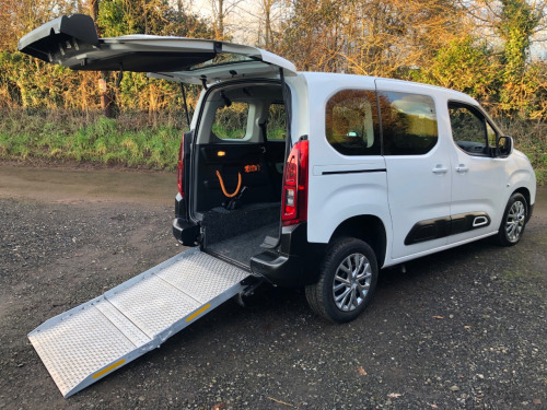 Citroen Berlingo  1.5 BlueHDi 100 Feel M 5dr WHEELCHAIR ACCESSIBLE VEHICLE 3 SEATS