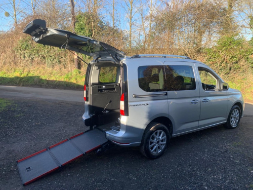 Ford Tourneo Connect  2.0 EcoBlue Titanium 5dr WHEELCHAIR ACCESSIBLE VEHICLE 3 SEATS