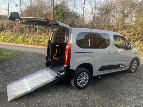 Citroen Berlingo  1.5 BlueHDi 100 Feel M 5dr WHEELCHAIR ACCESSIBLE VEHICLE 3 SEATS