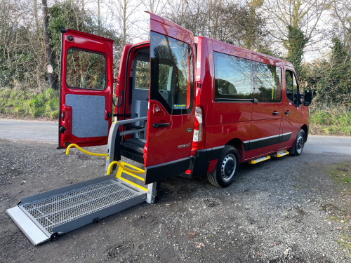 Renault Master  MASTER SL28 B-NESS BLUE AUTOMATIC WHEELCHAIR ACCESSIBLE VEHICLE 6 SEATS