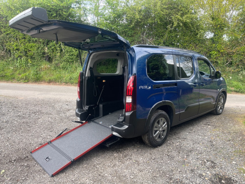 Peugeot Rifter  1.5 BlueHDi 100 Allure 5dr WHEELCHAIR ACCESSIBLE VEHICLE 5 SEATS