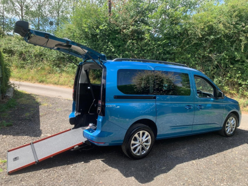 Volkswagen Caddy Maxi 2.0 TDI 122 Life 5dr DSG AUTOMATIC 5 SEATS WHEELCHAIR ACCESSIBLE VEHICLE