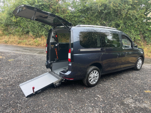 Ford Tourneo Connect  2.0 EcoBlue Titanium 5dr 5 SEAT WHEELCHAIR ACCESSIBLE VEHICLE