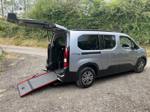 Peugeot Rifter  1.5 BlueHDi 100 Allure 5dr WHEELCHAIR ACCESSIBLE VEHICLE 5 SEATS