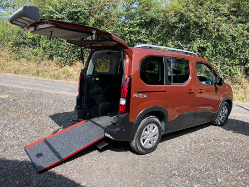 Peugeot Rifter  1.2 PureTech 130 Allure Premium 5dr AUTOMATIC WHEELCHAIR ACCESSIBLE VEHICLE