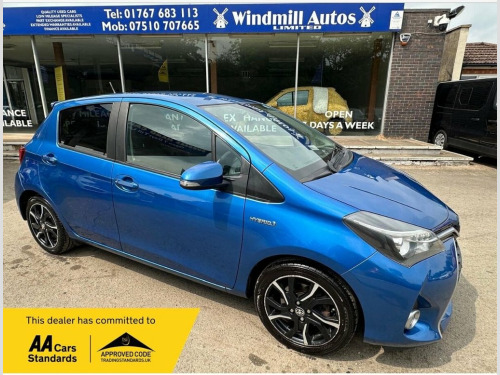 Toyota Yaris  1.5 VVT-h Design Hatchback 5dr Petrol Hybrid E-CVT