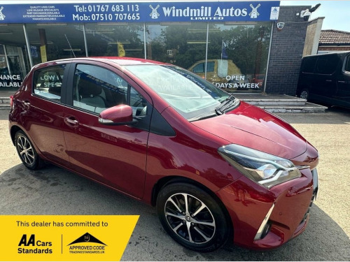 Toyota Yaris  1.5 VVT-i Icon Tech Hatchback 5dr Petrol Manual Eu
