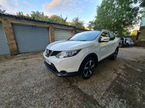 Nissan Qashqai  N-CONNECTA DIG-T 5-Door