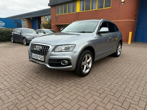 Audi Q5  TFSI QUATTRO S LINE 5-Door