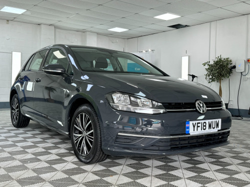 Volkswagen Golf  SE NAVIGATION TDI BLUEMOTION TECHNOLOGY DSG + 1 OWNER FROM NEW + FULL HISTO