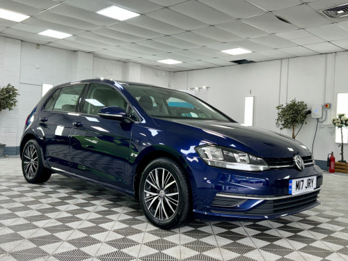 Volkswagen Golf  SE NAVIGATION TDI BLUEMOTION TECHNOLOGY DSG + NEW MOT + FINANCE ME + FANTAS