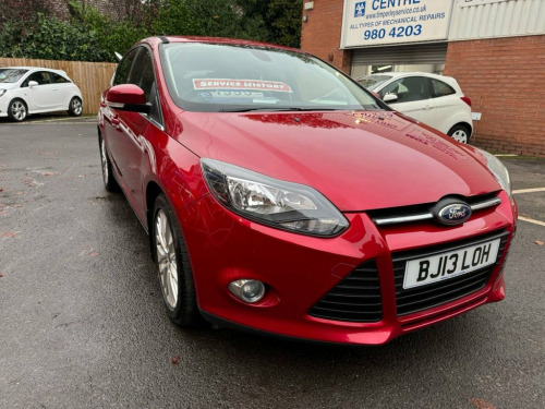 Ford Focus  1.0T EcoBoost Zetec Hatchback 5dr Petrol Manual Eu