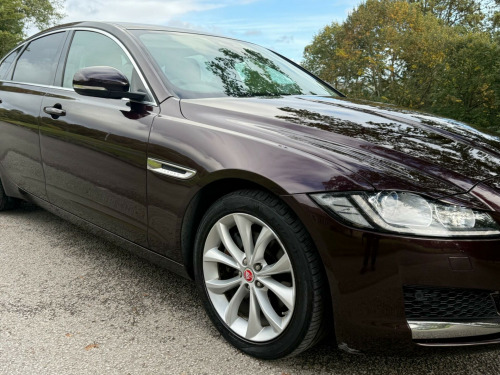 Jaguar XF  2.0i Prestige Auto Euro 6 (s/s) 4dr