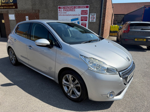 Peugeot 208 208 ALLURE