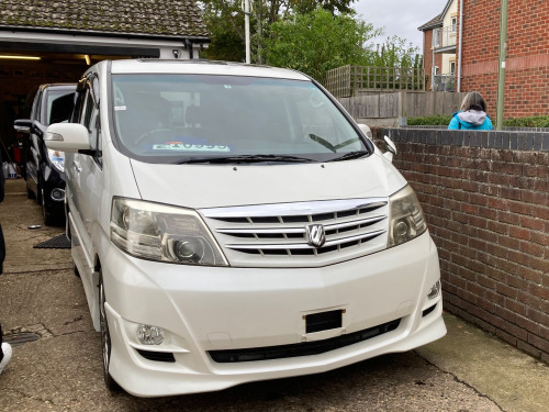 Toyota Alphard  2.4AS PLATINUM SELECTION PETROL AUTOMATIC LOW MILES TWIN SUNROOF 8 SEATS