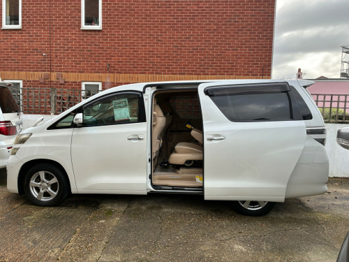 Toyota Vellfire  Wellcab 3.5 V6 petrol automatic low miles, electric side lift up disabled s