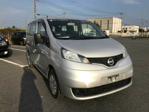 Nissan NV200  VX 1.6 Petrol Automatic Very Low miles 5 seater, ideal base vehicle to conv