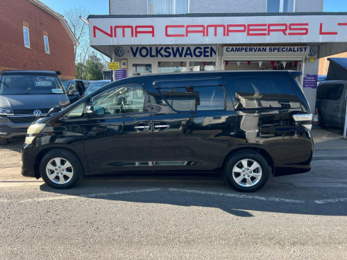 Toyota Vellfire  2.4 PETROL AUTO  8 seater Air con, Apple Carplay & Satnav ULEZ Compliant