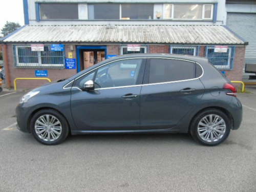 Peugeot 208  1.2 PureTech 82 Allure 5dr