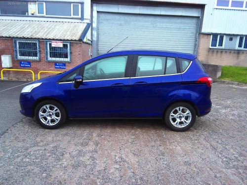 Ford B-Max  1.4 Zetec 5dr