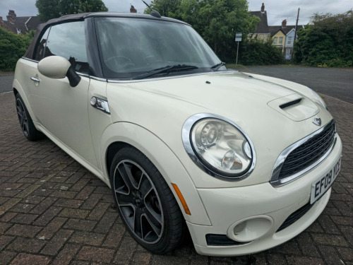 MINI Convertible  1.6 Cooper S 2dr Petrol Manual Euro 4 (175 ps)