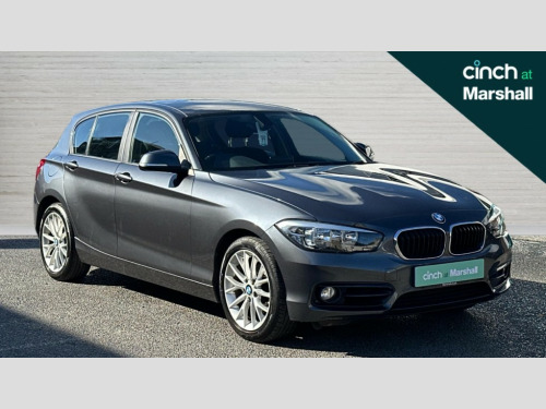 BMW 1 Series  1 SERIES 118i [1.5] Sport 5dr [Nav/Servotronic]