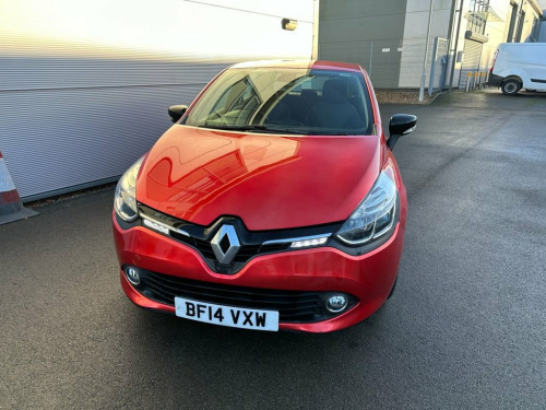 Renault Clio  1.2 16V Dynamique MediaNav Hatchback 5dr Petrol Ma