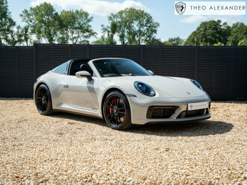 Porsche 911  3.0T 992 4 GTS Targa 2dr PDK