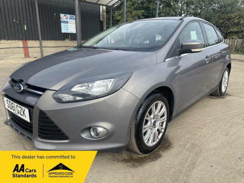Ford Focus  1.6 Titanium Euro 5 5dr
