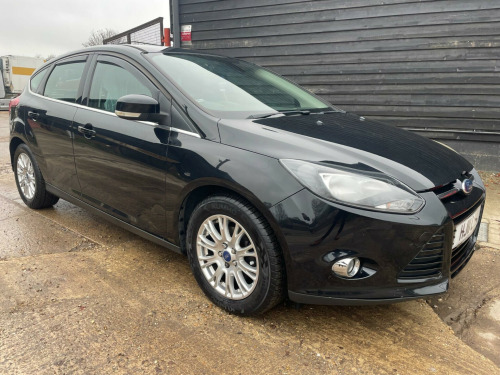 Ford Focus  1.6 Titanium Euro 5 5dr