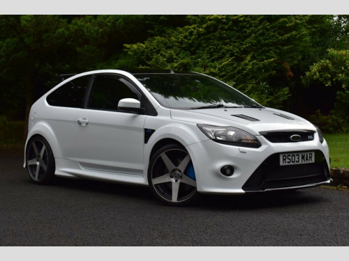 Ford Focus  2.5 RS 3d 300 BHP RECARO FRONT SEATS, DAB RADIO, 