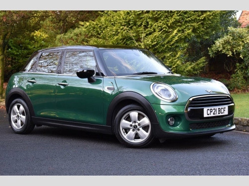 MINI Hatch  1.5 Cooper Classic Hatchback 5dr Petrol Manual Eur