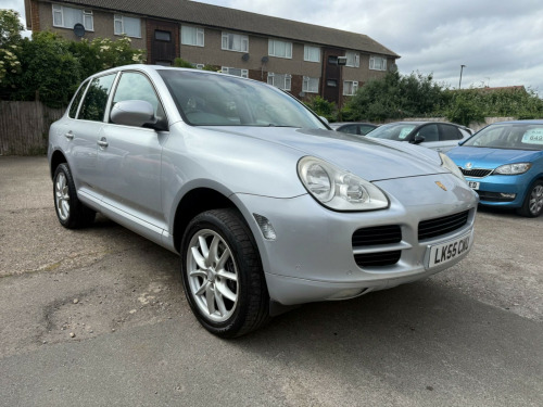 Porsche Cayenne  3.2 V6 Tiptronic S AWD 5dr