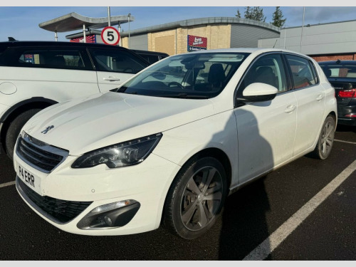 Peugeot 308  1.2 PureTech Allure Hatchback 5dr Petrol Manual Eu