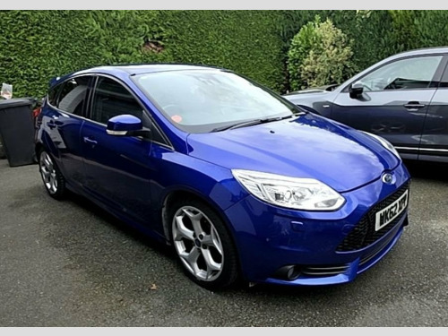 Ford Focus  2.0T EcoBoost ST-3 Hatchback 5dr Petrol Manual Eur